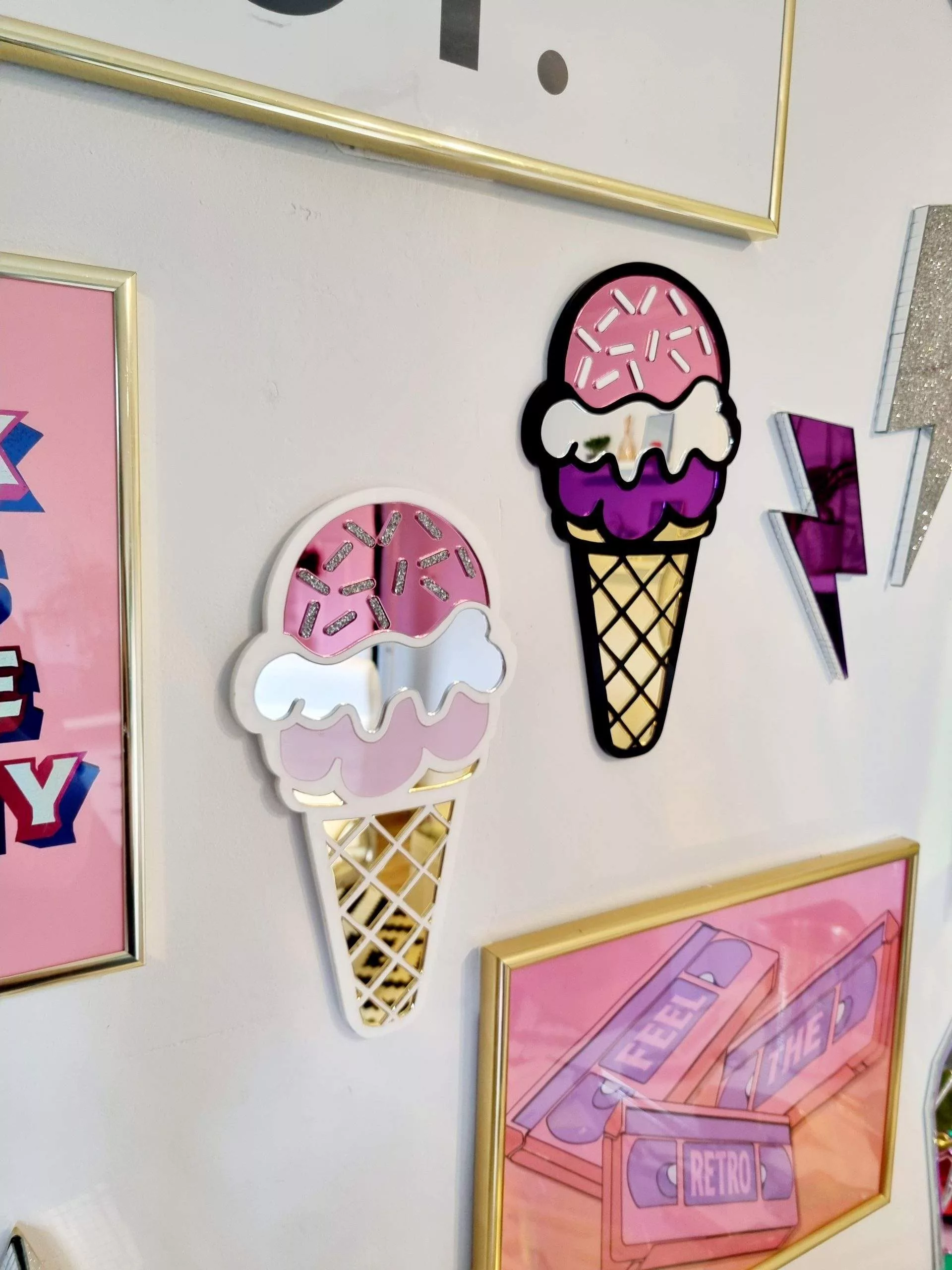 PINK POP ART ICE CREAM MIRROR
