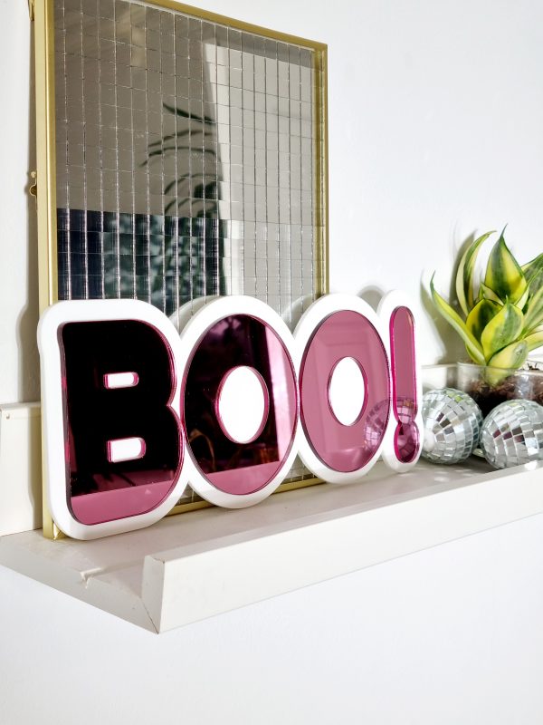 Acrylic word art with the word 'Boo' written in bubblegum font.
